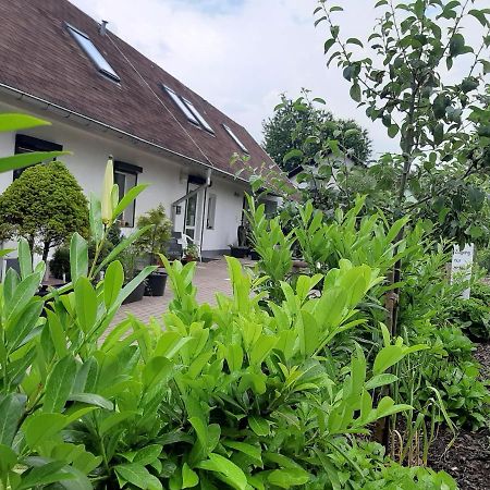 Landlust! Hotell Hoyerswerda Exteriör bild